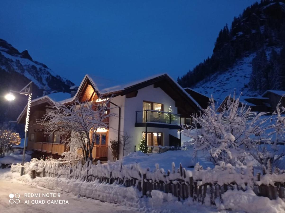 Luxury Chalet Orchidea Canazei Exterior photo